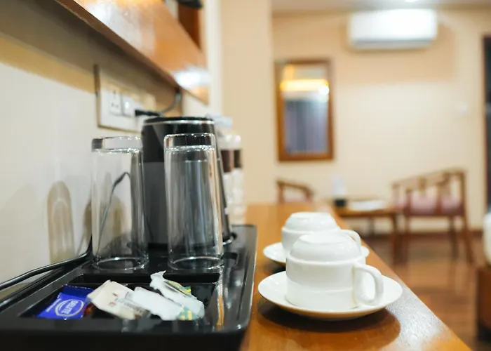 Mitra Hotel *